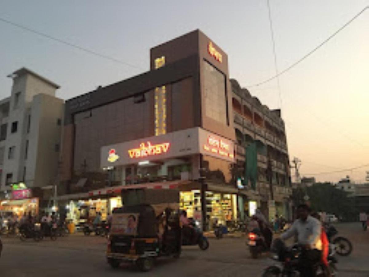 Hotel Vaibhav,Akola Eksteriør billede