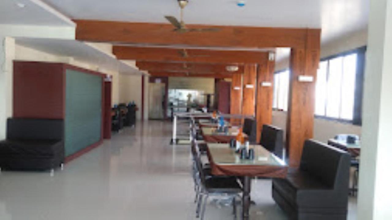 Hotel Vaibhav,Akola Eksteriør billede